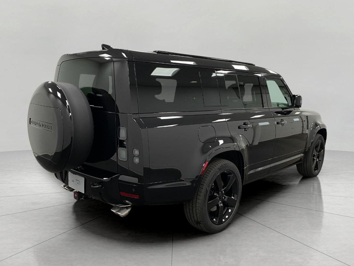 2026 Land Rover Defender V8 - Photo 39