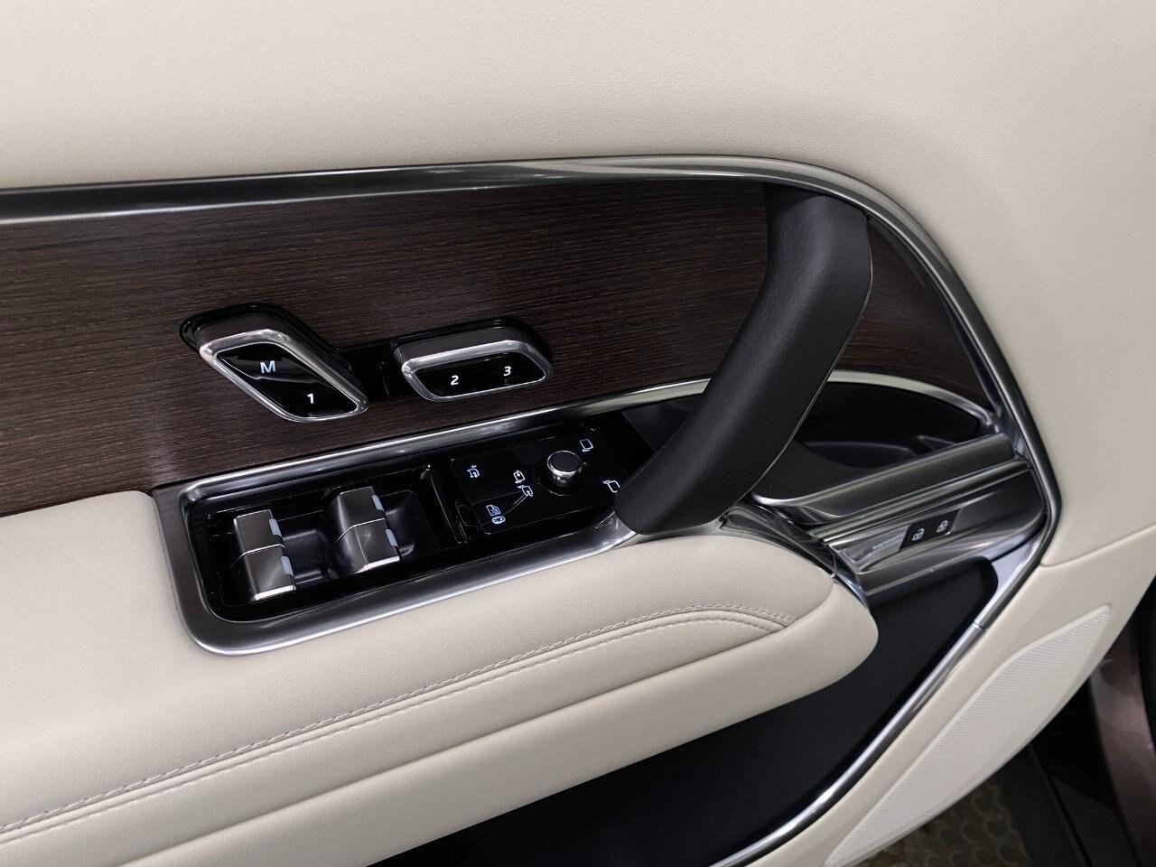 2026 Land Rover Range Rover SE - Photo 68
