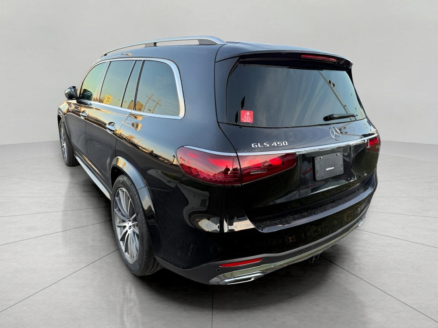 2025 Mercedes Benz GLS 450 4MATIC photo 3