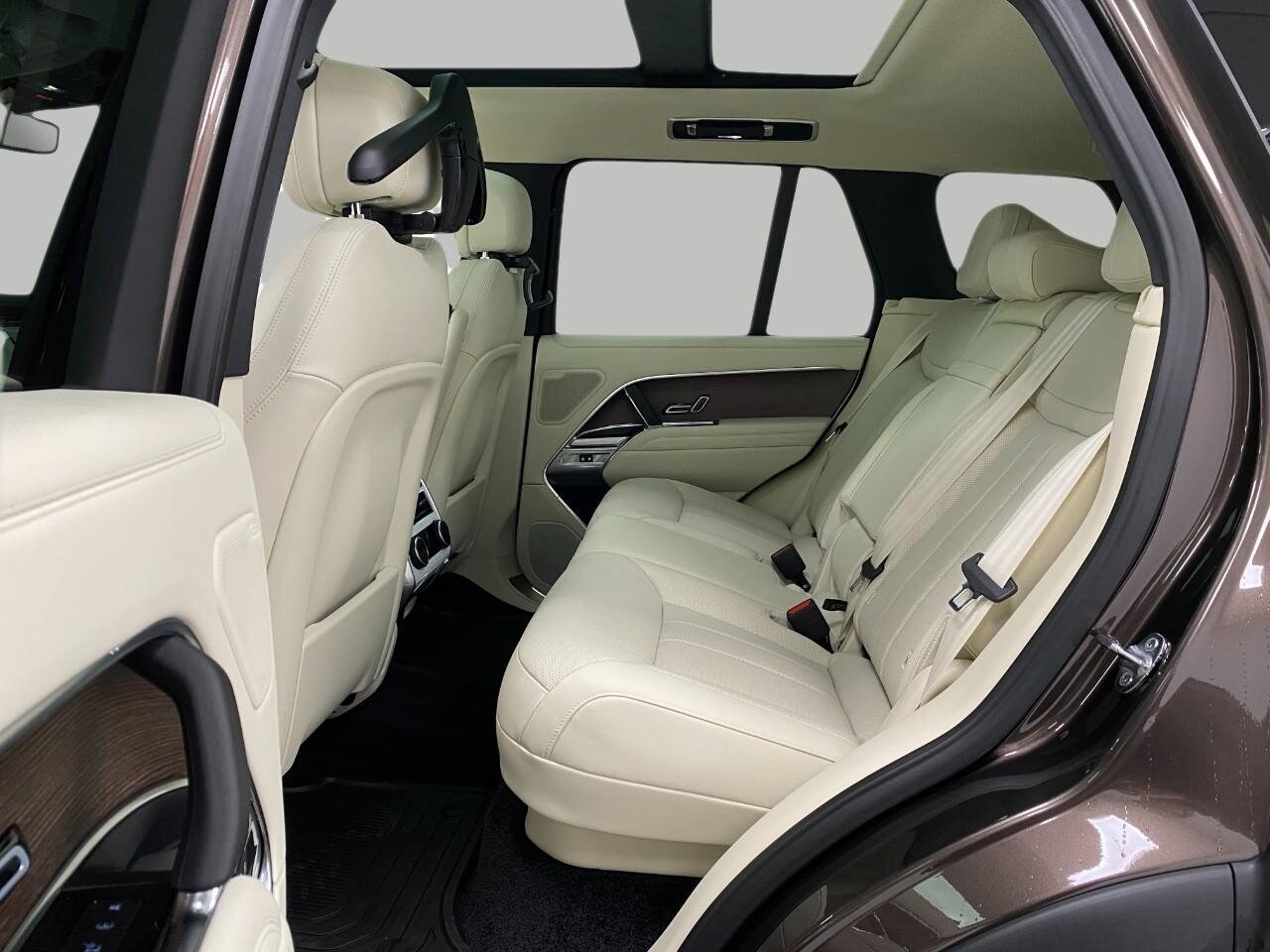 2026 Land Rover Range Rover SE - Photo 30