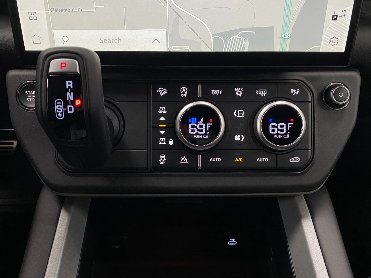 2026 Land Rover Defender V8 - Photo 26
