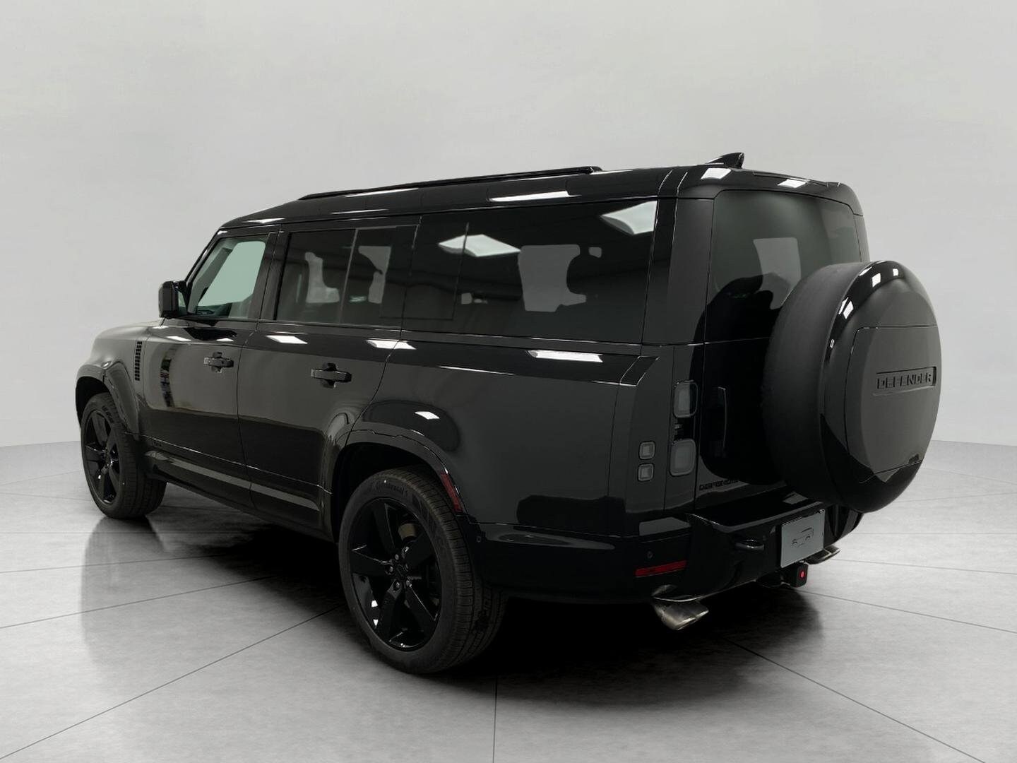 2026 Land Rover Defender V8 - Photo 8