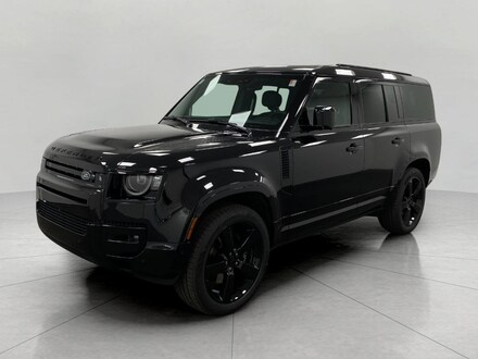 2026 Land Rover Defender 130 V8