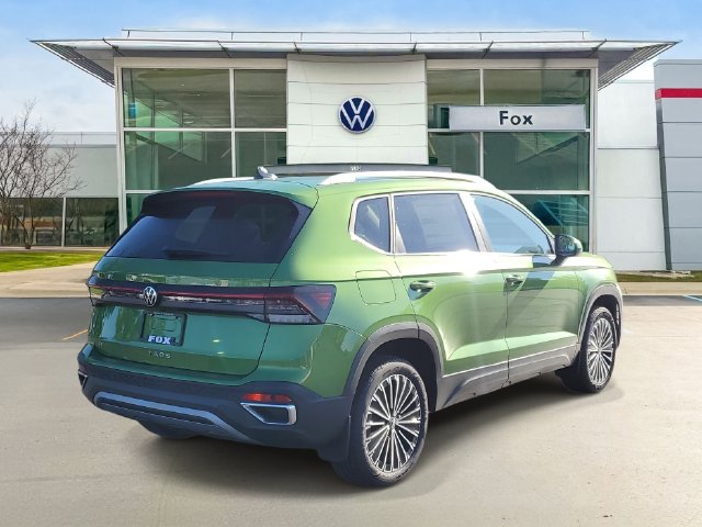 New 2027 Volkswagen Taos 1.5T SE SUV