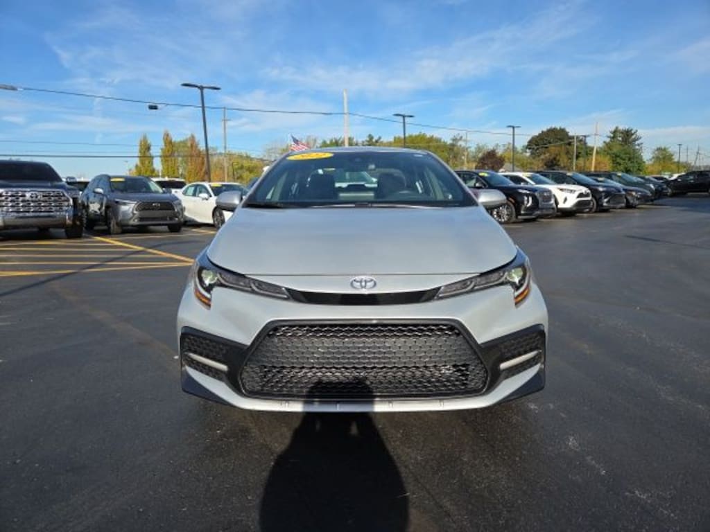 Used 2022 Toyota Corolla SE Sedan