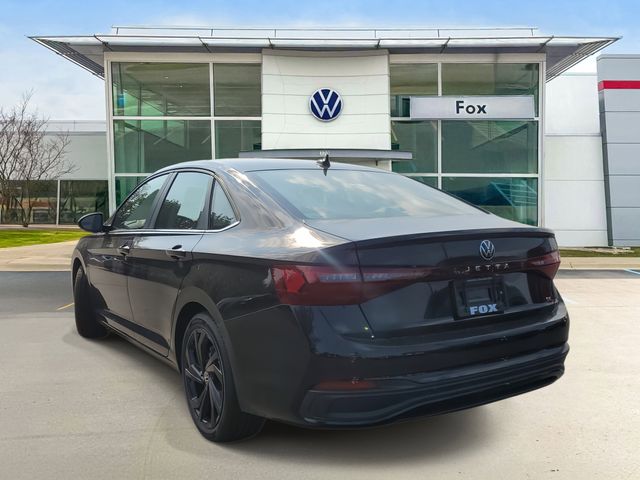 2025 Volkswagen Jetta 1.5T SE photo 2