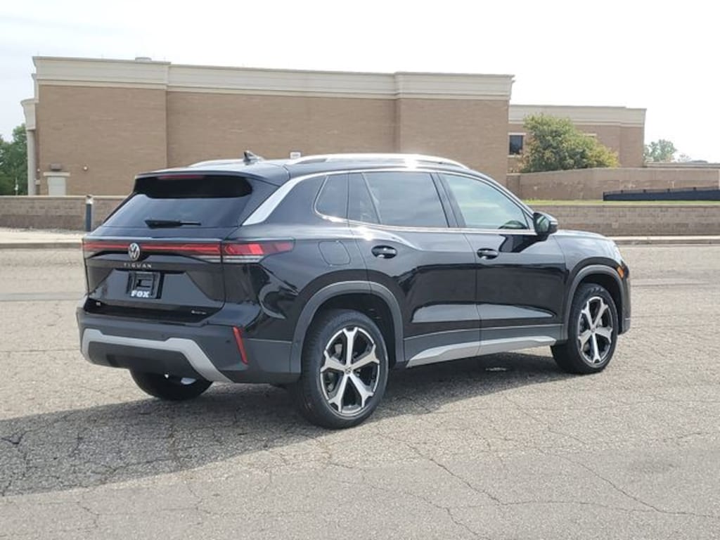 New 2025 Volkswagen Tiguan 2.0T SE SUV