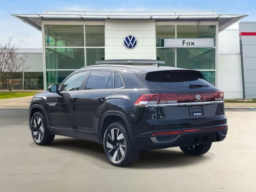 New 2026 Volkswagen Atlas Cross Sport SE w/Technology SUV