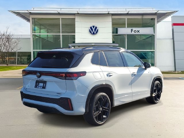 New 2026 Volkswagen Tiguan SE R-Line Black SUV