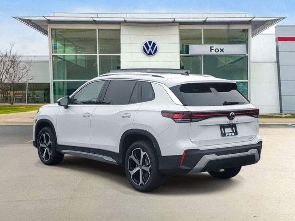 New 2025 Volkswagen Tiguan 2.0T SE SUV