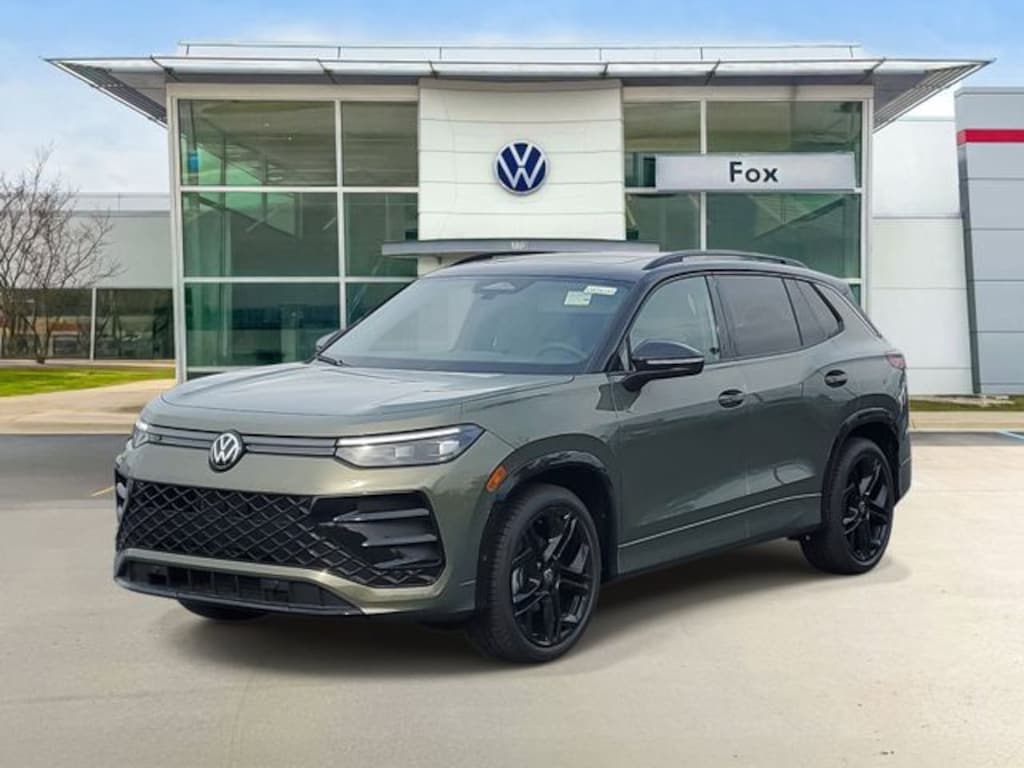 New 2026 Volkswagen Tiguan 2.0T SE R-Line Black SUV