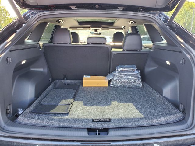 2026 Volkswagen Atlas Cross Sport SE w/Tech - Photo 8