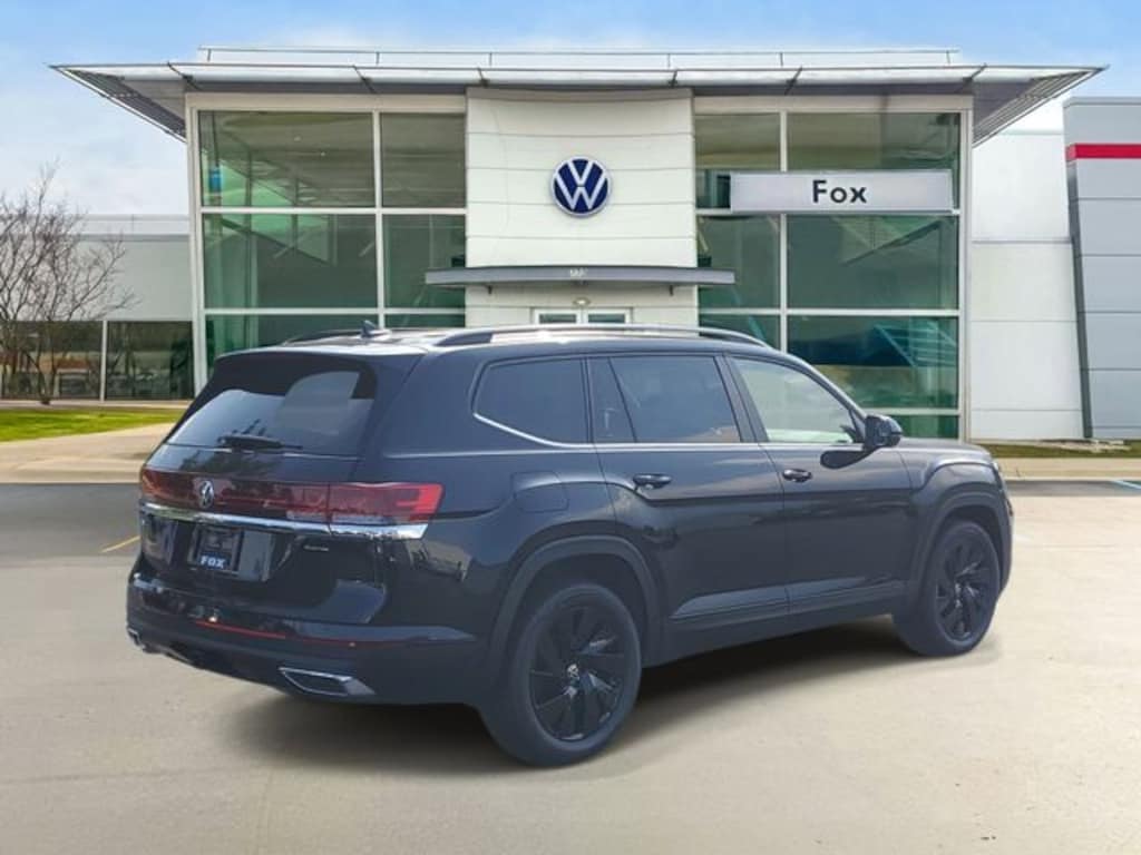 New 2026 Volkswagen Atlas SE w/Technology SUV