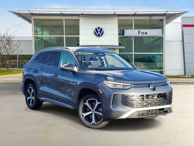 2026 Volkswagen Tiguan SE's photo