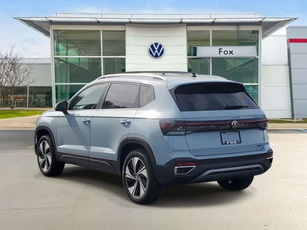 New 2026 Volkswagen Taos 1.5T SE SUV