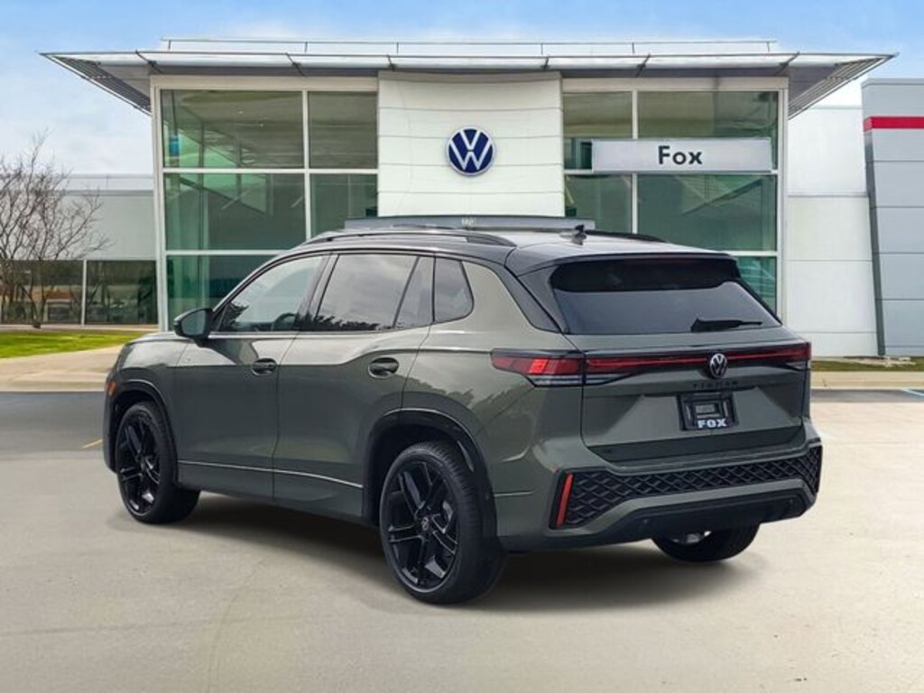 New 2026 Volkswagen Tiguan 2.0T SE R-Line Black SUV
