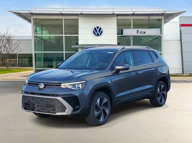 2026 Volkswagen Taos SE photo 2