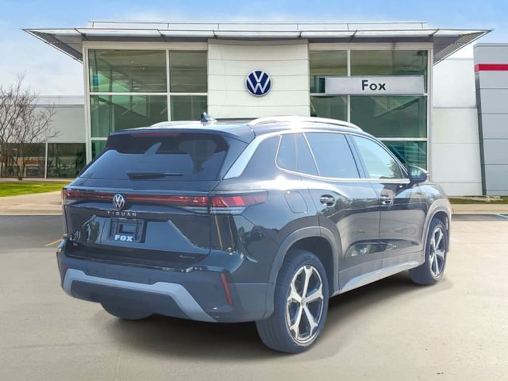 New 2026 Volkswagen Tiguan SE SUV