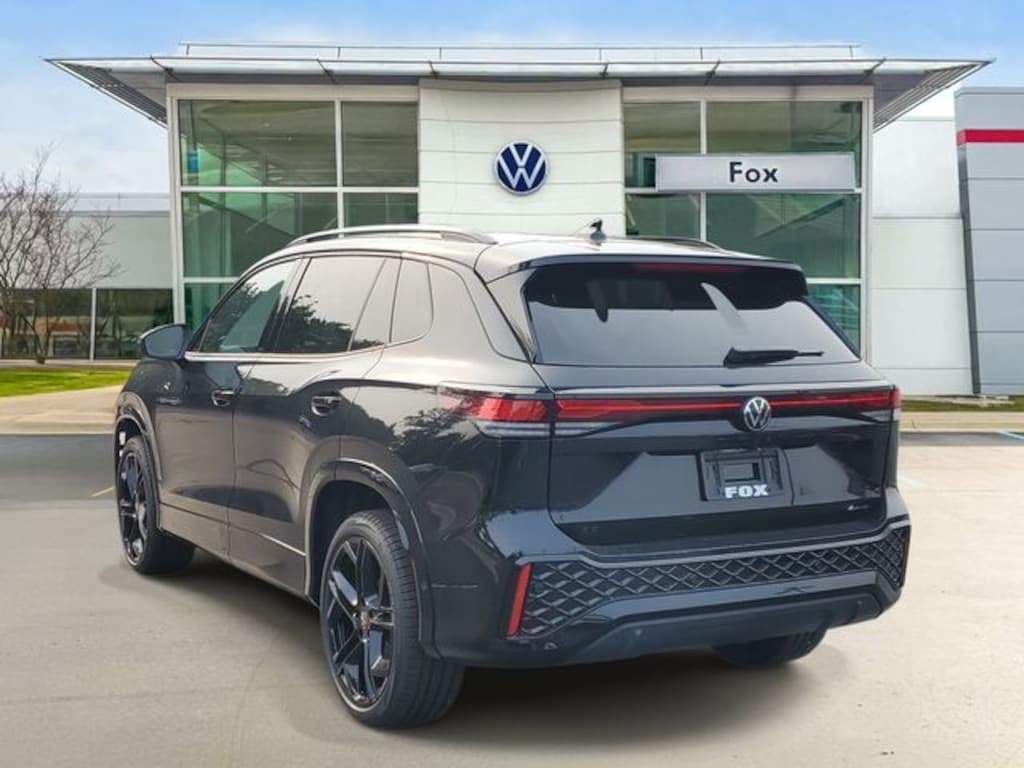 New 2026 Volkswagen Tiguan SE R-Line Black SUV