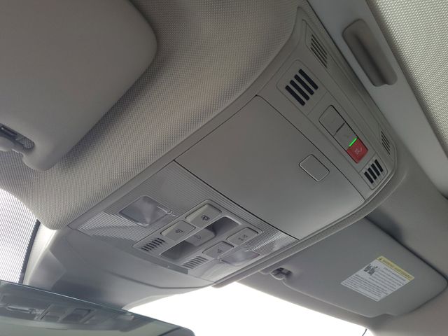 2025 Volkswagen Jetta SE - Photo 23