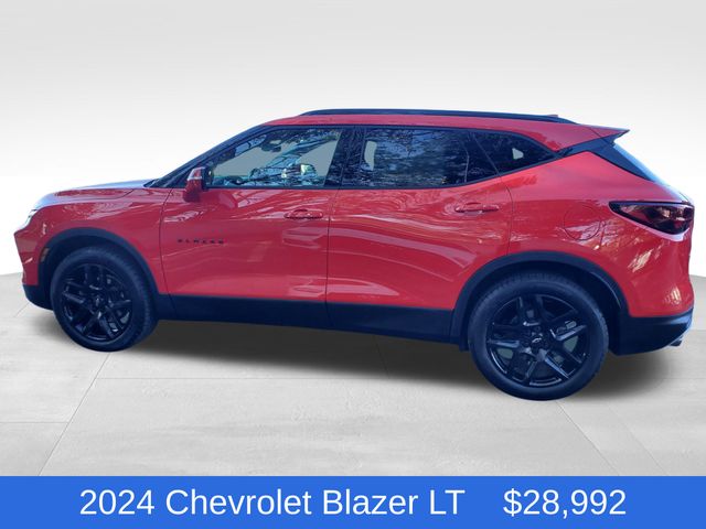 2024 Chevrolet Blazer 3LT photo 2