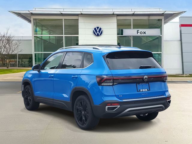 2025 Volkswagen Taos SE photo 3