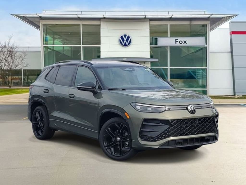 New 2026 Volkswagen Tiguan 2.0T SE R-Line Black SUV