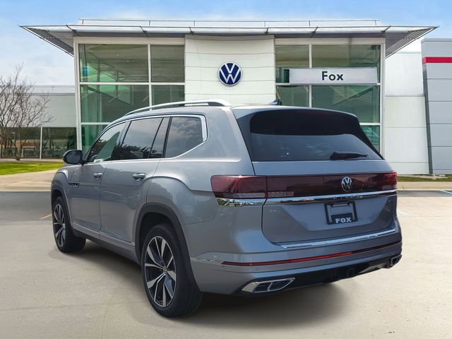 2025 Volkswagen Atlas SEL Premium R-Line photo 3