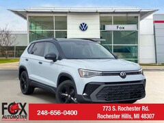 2025 Volkswagen Taos 1.5T SE Black SUV