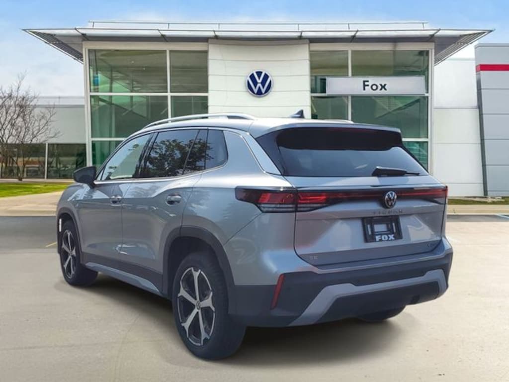 New 2026 Volkswagen Tiguan 2.0T SE SUV