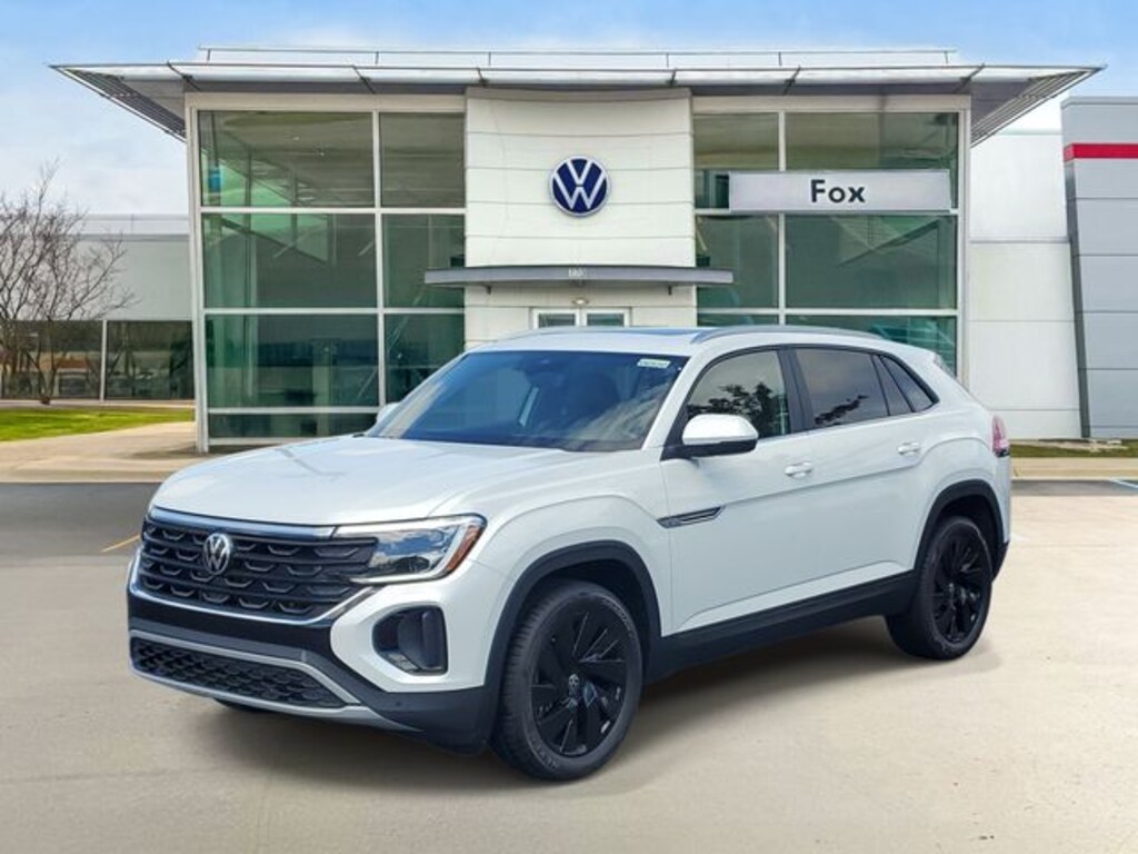 New 2026 Volkswagen Atlas Cross Sport 2.0T SE w/Technology SUV
