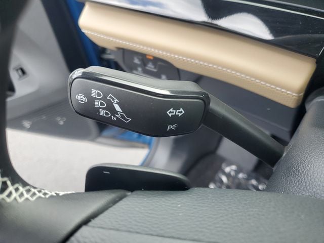 2026 Volkswagen Atlas Cross Sport SE w/Tech - Photo 18