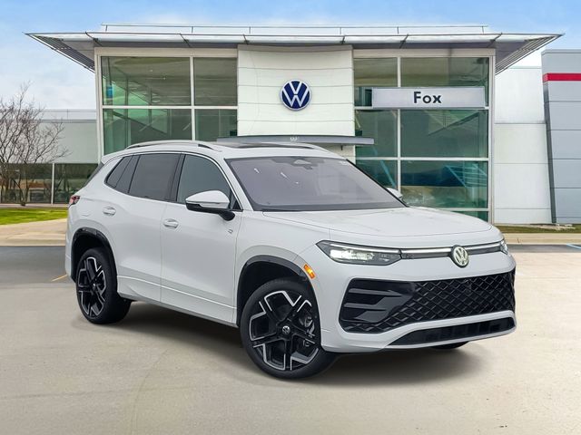 2026 Volkswagen Tiguan SEL R-Line Turbo's photo