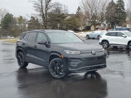 2026 Volkswagen Tiguan 2.0T SE R-Line Black SUV