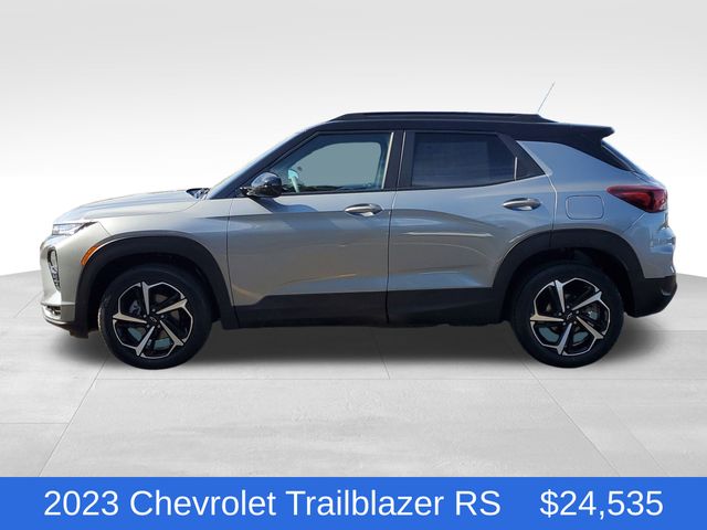 2023 Chevrolet Trailblazer RS photo 2