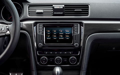 2018 Volkswagen Passat Interior Tech