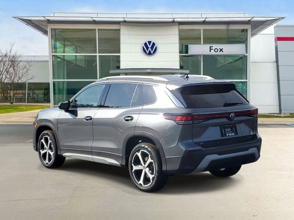 New 2026 Volkswagen Tiguan 2.0T SE SUV