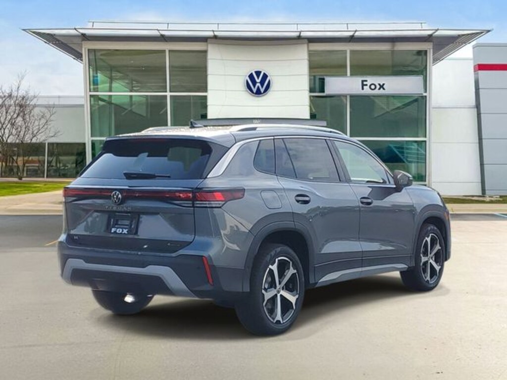 New 2026 Volkswagen Tiguan 2.0T SE SUV