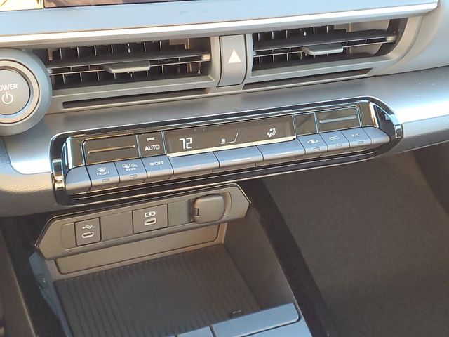 2026 Toyota Prius LE - Photo 21