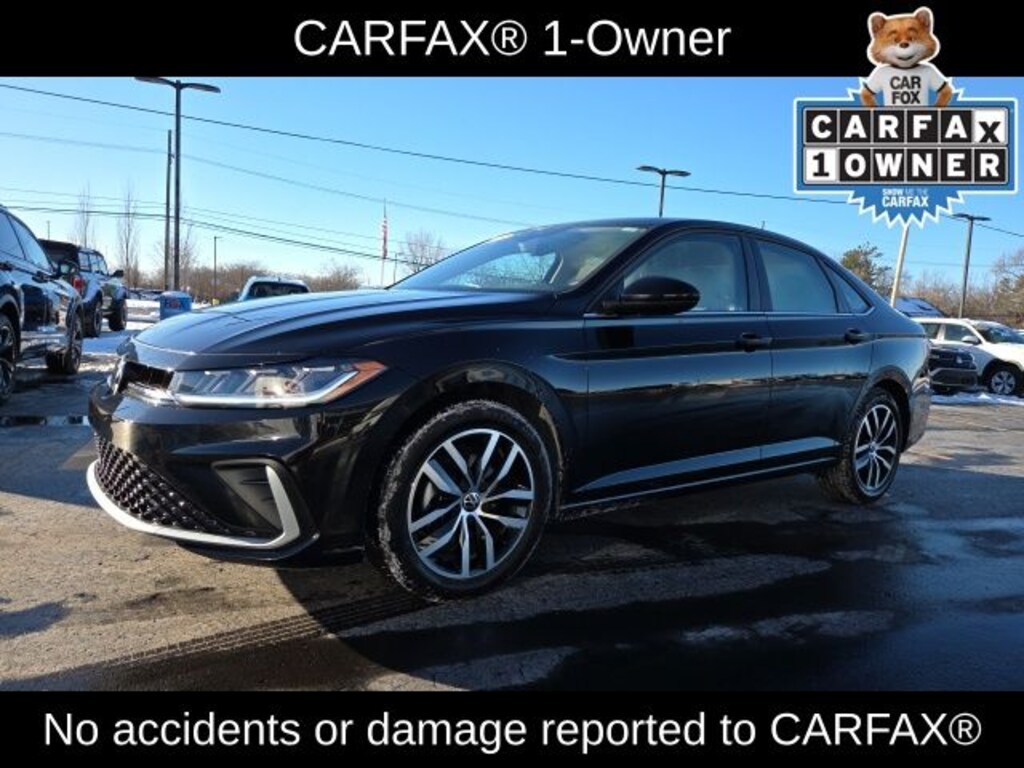 Used 2025 Volkswagen Jetta 1.5T SE Sedan