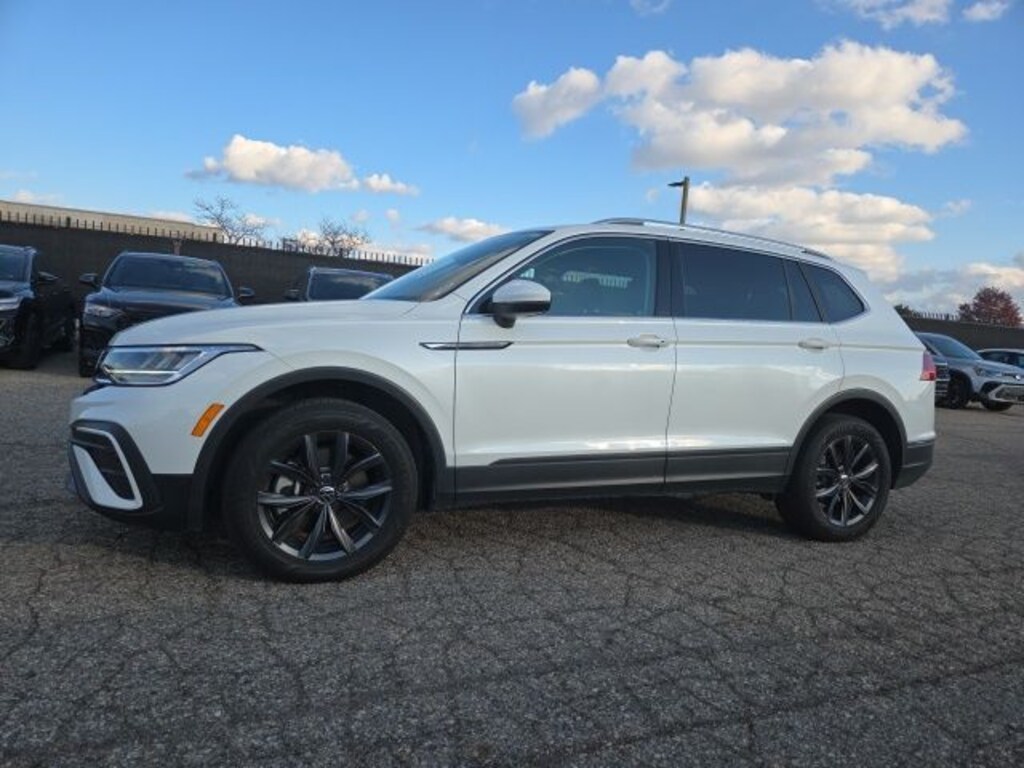 Used 2023 Volkswagen Tiguan 2.0T SE SUV