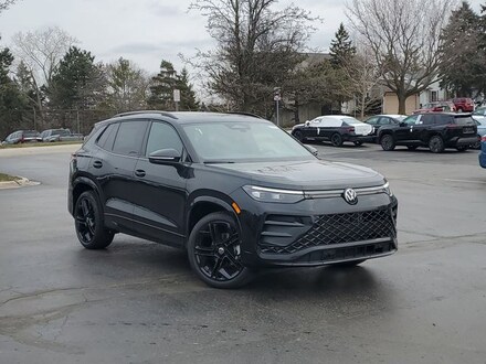 2026 Volkswagen Tiguan 2.0T SE R-Line Black SUV