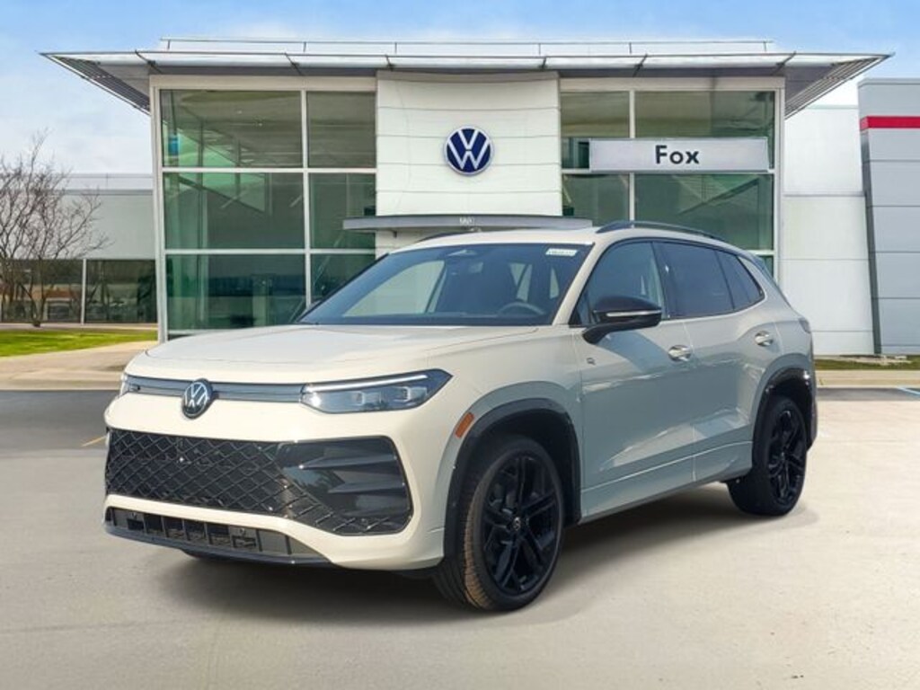 New 2026 Volkswagen Tiguan SE R-Line Black SUV