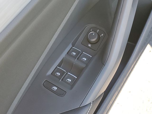 2026 Volkswagen Jetta Sport - Photo 9