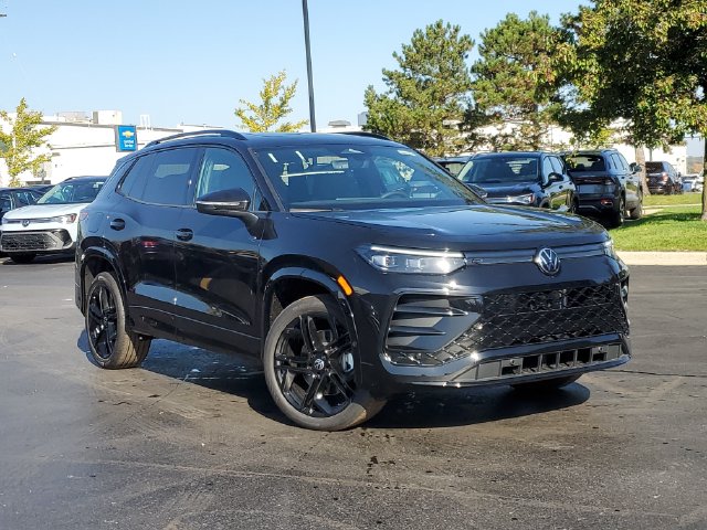 2026 Volkswagen Tiguan SE R-Line Black SUV