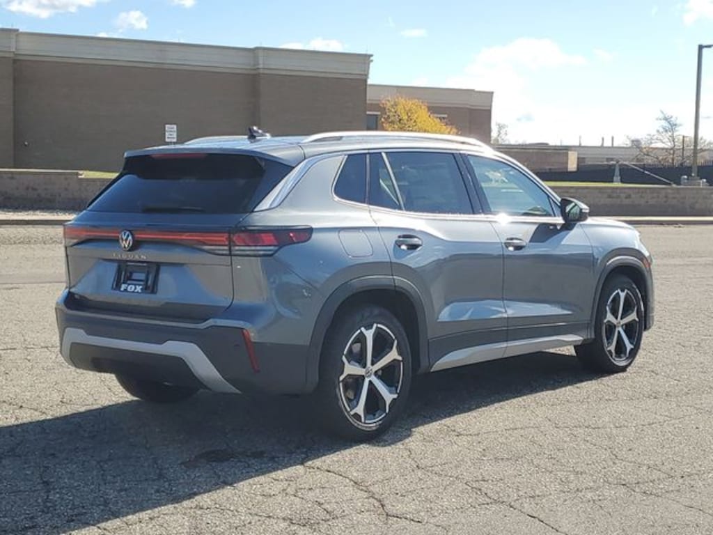 New 2026 Volkswagen Tiguan 2.0T SE SUV