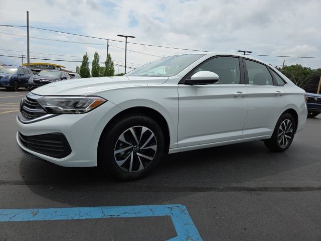 2024 Volkswagen Jetta 1.5T S photo 3