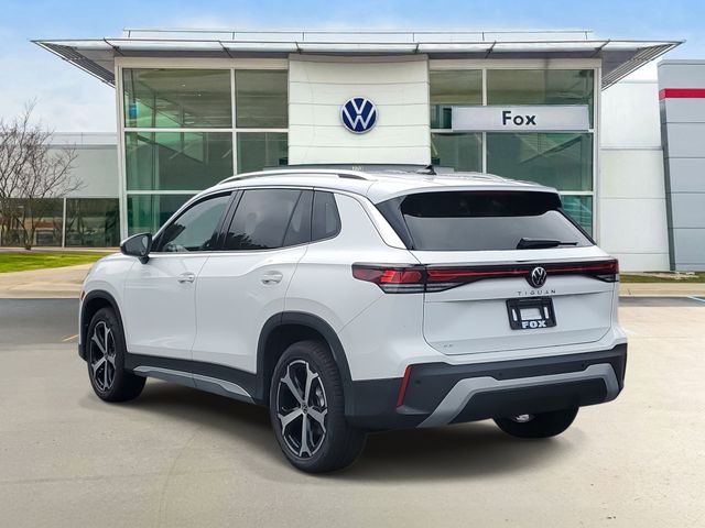 2025 Volkswagen Tiguan SE photo 3