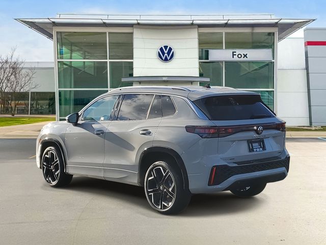 2026 Volkswagen Tiguan SEL R-Line photo 3