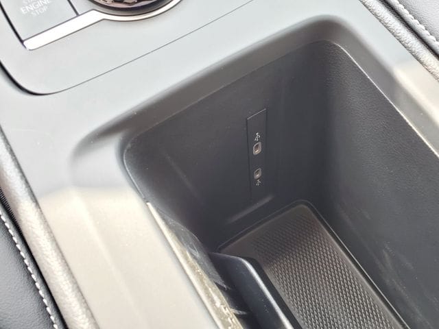 2026 Volkswagen Tiguan SE - Photo 8
